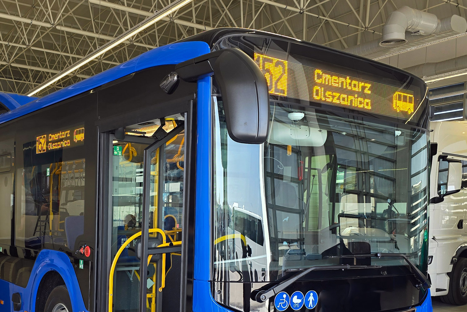 Zewnętrzne tablice monochromatyczne